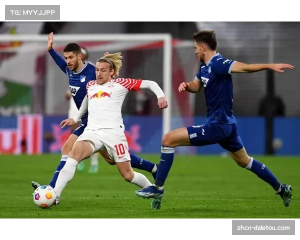 数据预测：奥格斯堡对阵美因茨，保级关键战的胜负天平